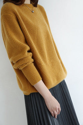 Women’s Loose-Fit Knitted Pullover