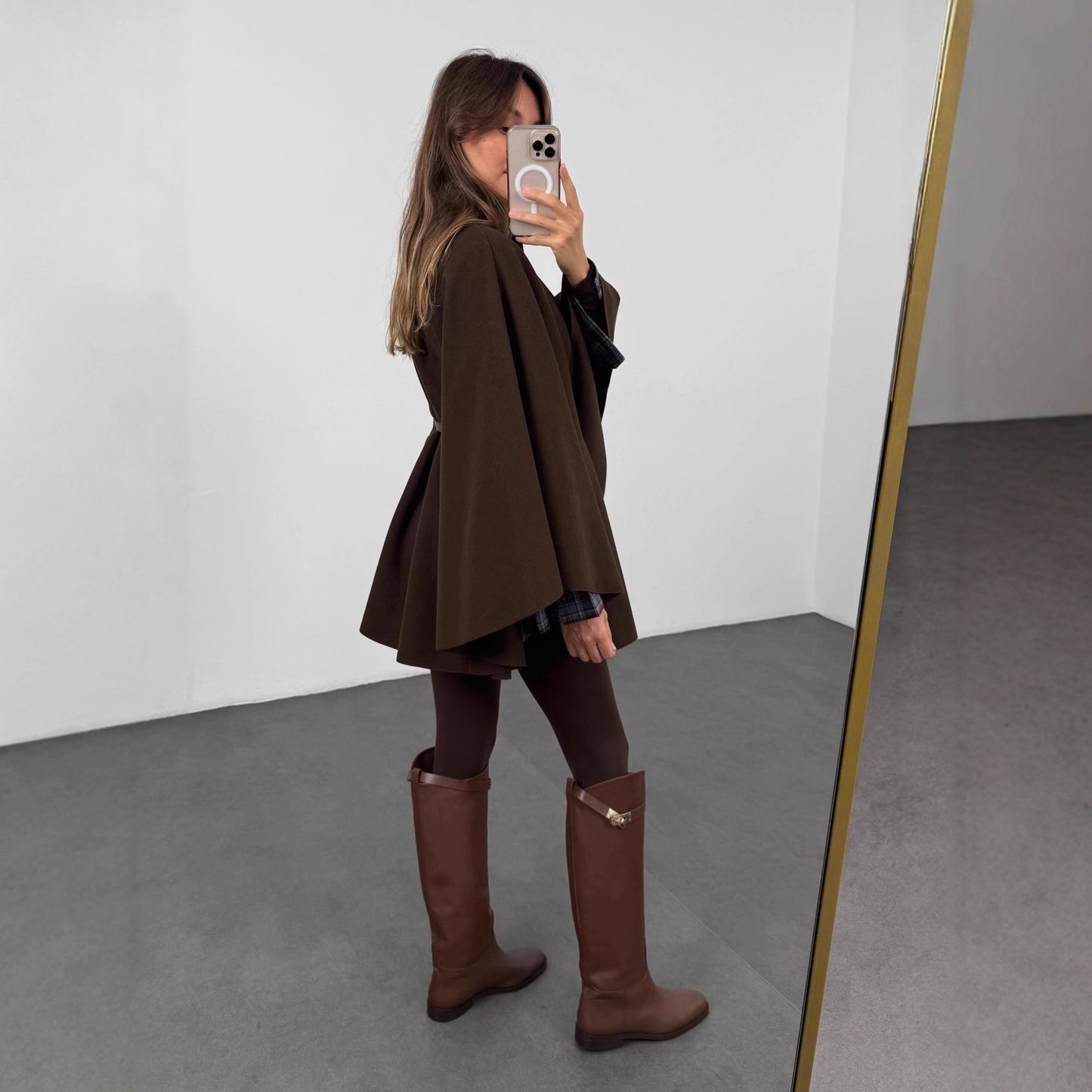 Winter Elegant Woolen Cape Coat – Solid Color, Waist-Tight, Mid-Length